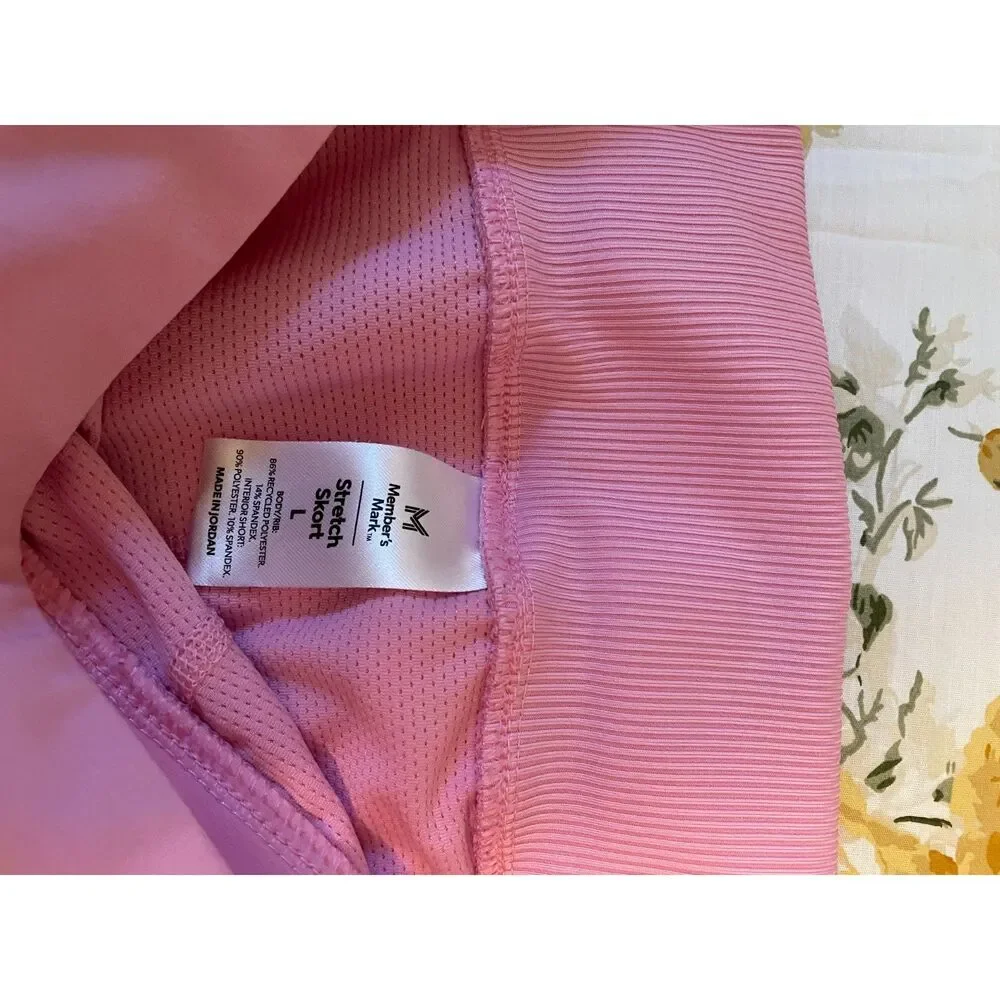 Gently Used Members Mark Skorts. Pink and Blue